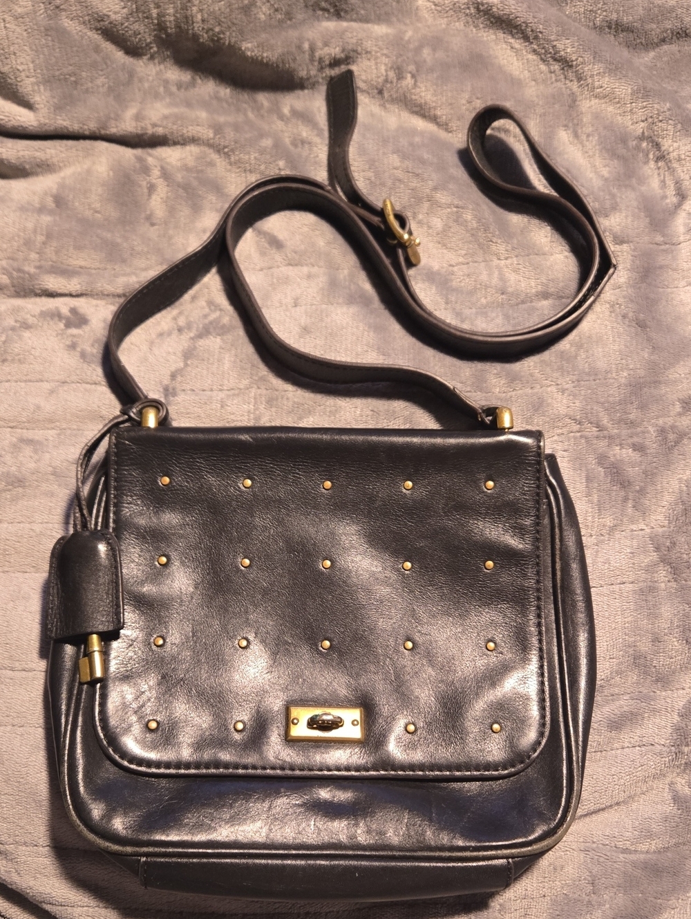Fossil-Vintage Leather Studded Crossbody Bag in Black with Brass Hardware
